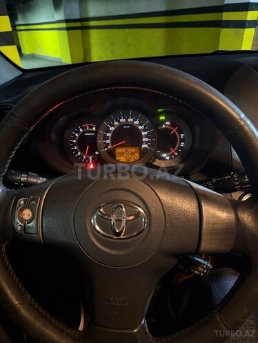 Toyota RAV4-6