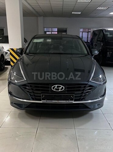Hyundai Sonata-1
