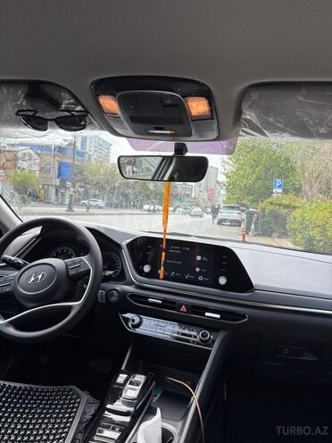 Hyundai Sonata-13