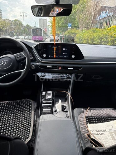 Hyundai Sonata-11
