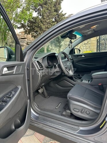 Hyundai Tucson-13