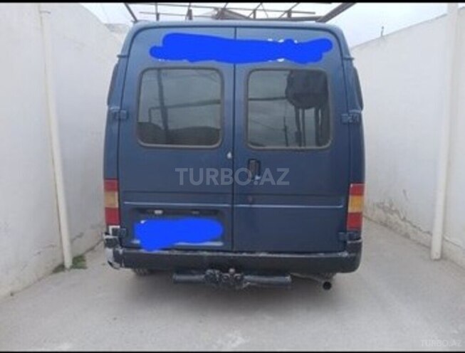 Ford Transit-3