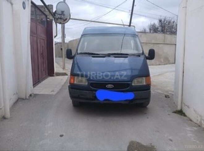 Ford Transit-1