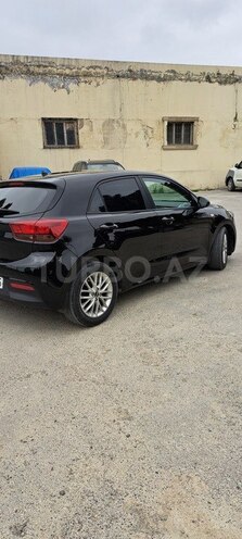 Kia Rio-5