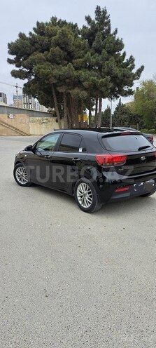 Kia Rio-3