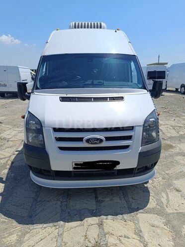 Ford Transit-1