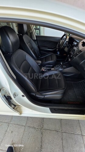 Kia Cerato-7