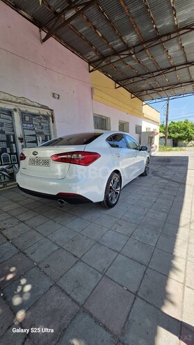 Kia Cerato-10