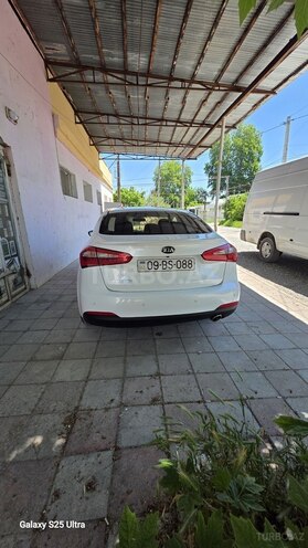 Kia Cerato-8