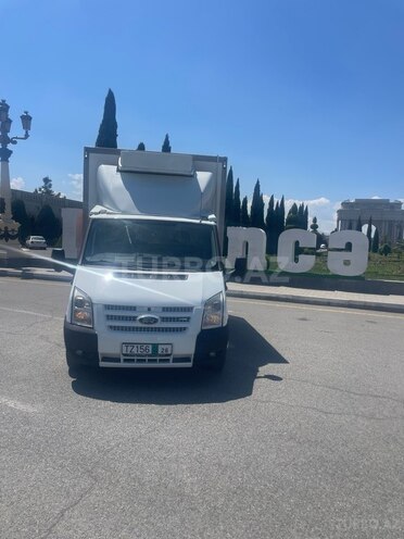 Ford Transit-2