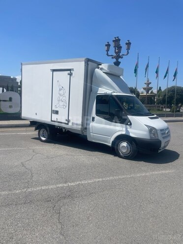 Ford Transit-3