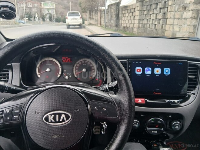 Kia Pride-7