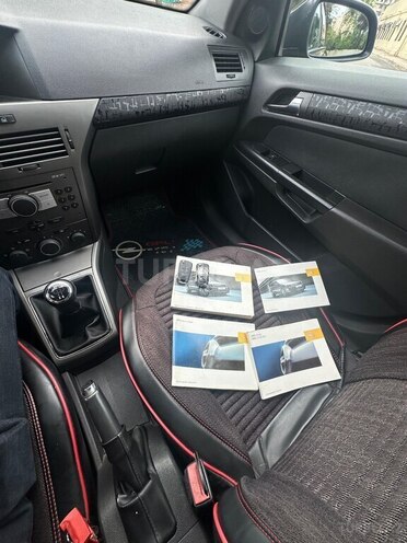 Opel Astra-16
