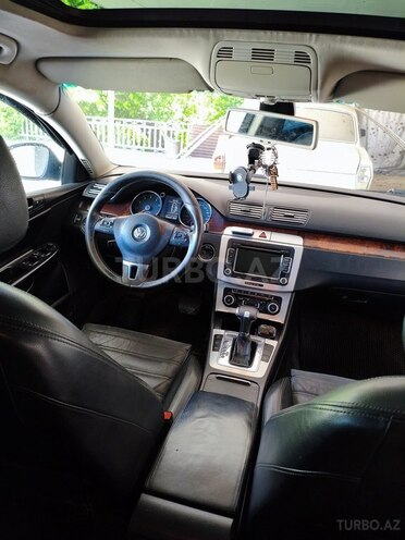 Volkswagen Passat-5