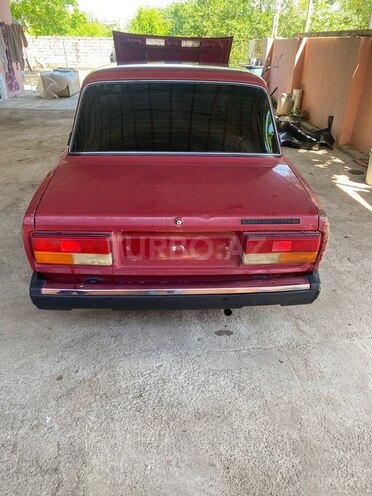 LADA (VAZ) 2107-2