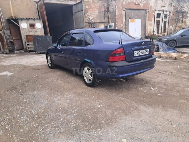 Opel Vectra-3
