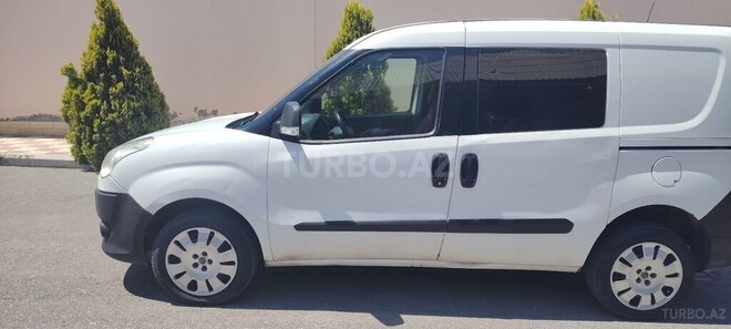 Fiat Doblo-5