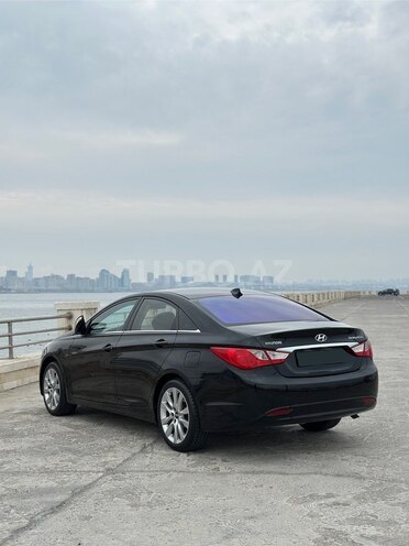 Hyundai Sonata-7