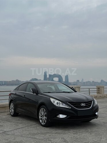 Hyundai Sonata-2