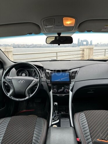 Hyundai Sonata-9