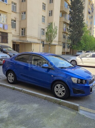 Chevrolet Aveo-6