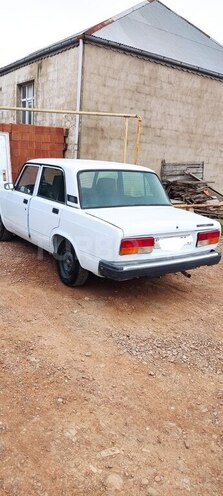 LADA (VAZ) 2107-2