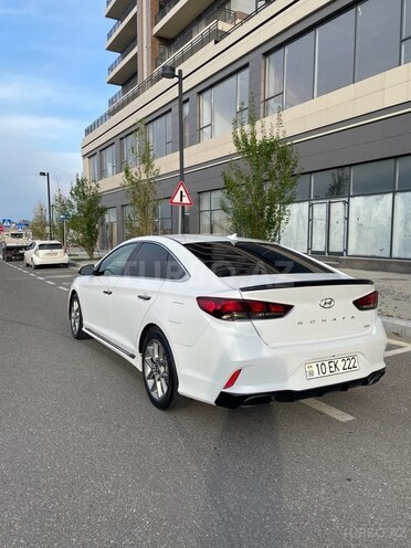 Hyundai Sonata-6