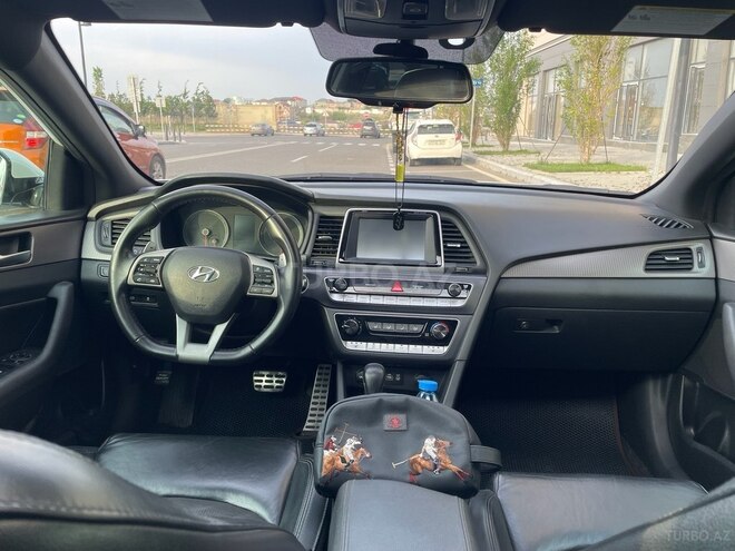 Hyundai Sonata-9