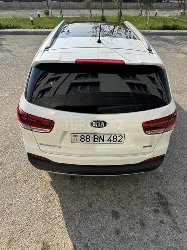 Kia Sorento-10