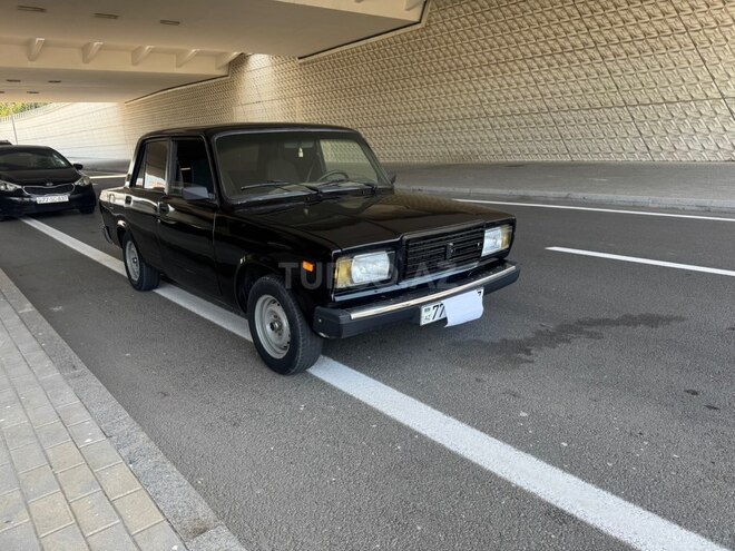LADA (VAZ) 2107-2