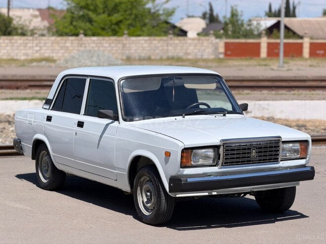 LADA (VAZ) 2107-3
