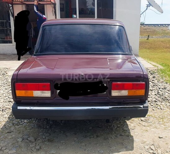 LADA (VAZ) 2107-2
