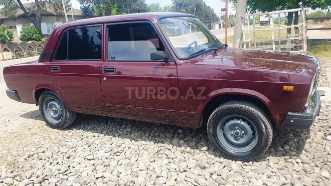 LADA (VAZ) 2107-8