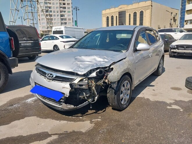Hyundai Elantra-3