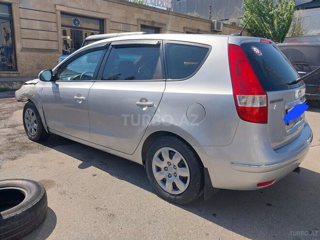 Hyundai Elantra-4