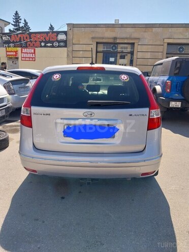 Hyundai Elantra-5
