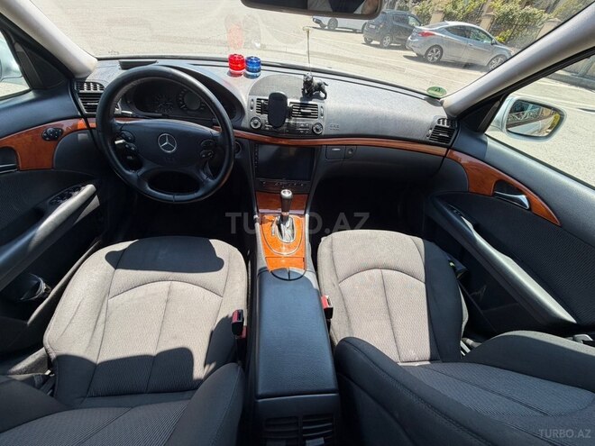 Mercedes E 220-9