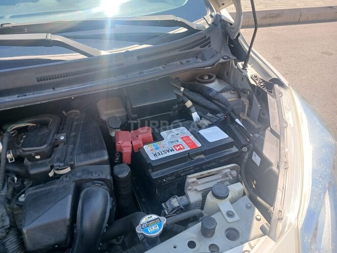 Nissan Note-8