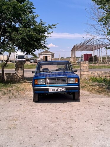 LADA (VAZ) 2107-1