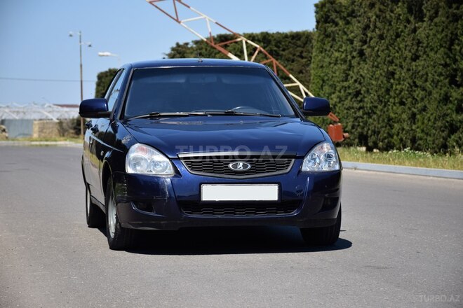 LADA (VAZ) Priora-1