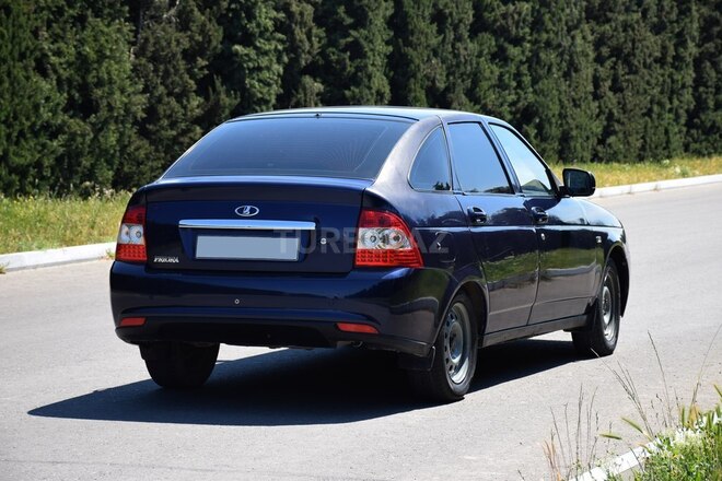 LADA (VAZ) Priora-8