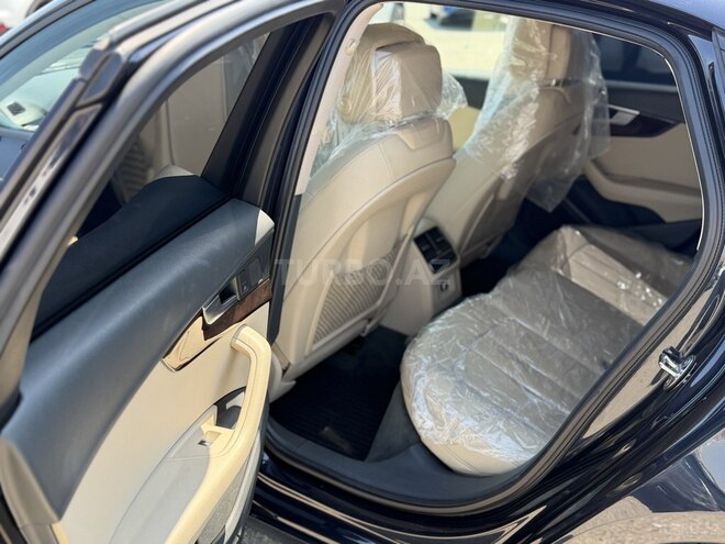 Audi A4-4