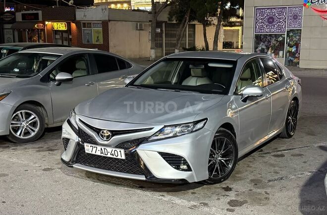 Toyota Camry-1