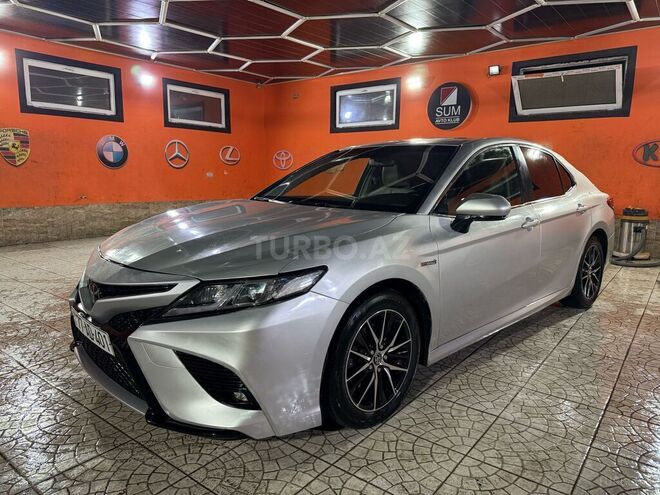 Toyota Camry-3