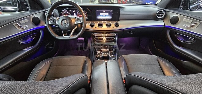 Mercedes E 250-8
