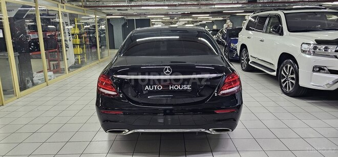 Mercedes E 250-2
