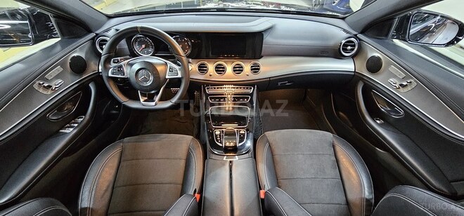Mercedes E 250-13