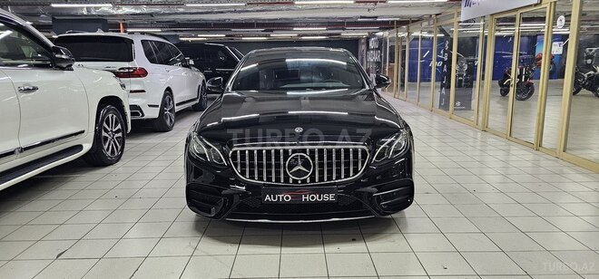 Mercedes E 250-1
