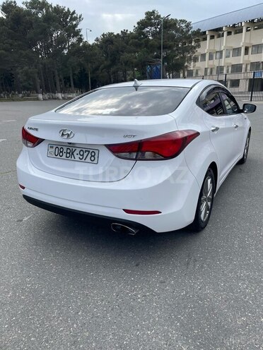 Hyundai Avante-3
