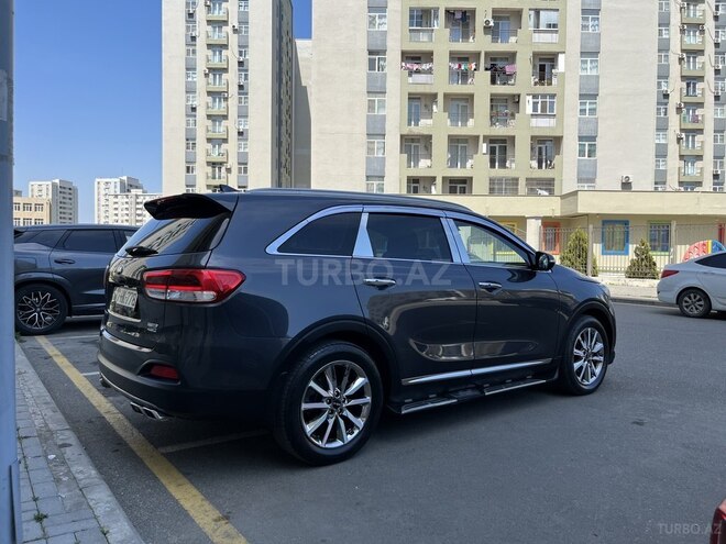 Kia Sorento-2